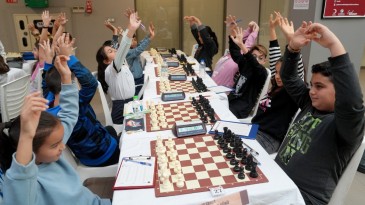 ÇUKUROVA’DA ATATÜRKÇÜ NESİLLERE YAKIŞAN TURNUVA