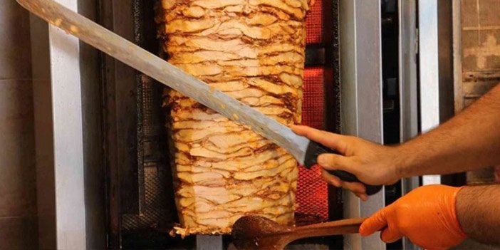 ÖĞRENCİ BURSLARINDAN 59 TAVUK DÖNER EKSİLDİ!
