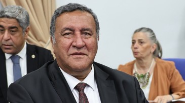 BORÇLAR COŞTU: 4 TRİLYONA DAYANDI