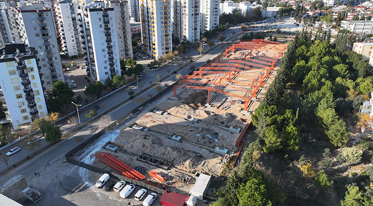 ADANA KOOP KAPALI SEMT PAZARINDA ÇALIŞMALAR HIZLANDI