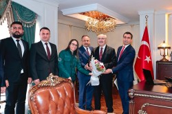 DÜNYA GÜMRÜK GÜNÜ’NDE VALİ KÖŞGER’E ZİYARET