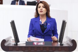 CHP’Lİ GÜLCAN KIŞ’TAN TBMM’DE HUKUK ELEŞTİRİSİi: “BU MECLİS NOTER MAKAMI DEĞİLDİR!”