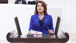 CHP’Lİ GÜLCAN KIŞ’TAN TBMM’DE HUKUK ELEŞTİRİSİi: “BU MECLİS NOTER MAKAMI DEĞİLDİR!”