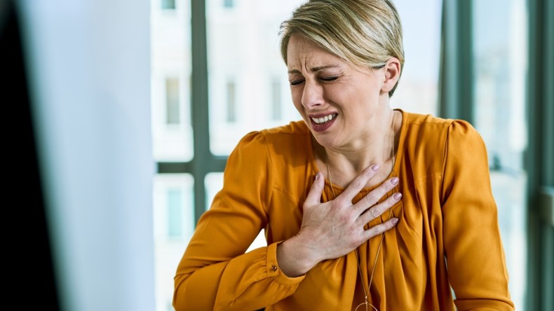 KALP HASTALIKLARI KADINLARI DAHA ÇOK SEVİYOR!