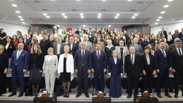 KADININ İŞ DÜNYASINDAKİ YERİ MASAYA YATIRILDI