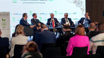 TÜRK YAŞ MEYVE SEBZE SEKTÖRÜNDEN POLONYA ATAĞI