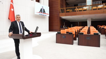 AYHAN BARUT: “ADANA’NIN CAN DAMARLARI KOPARTILDI”