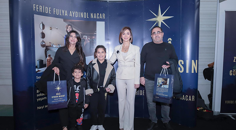 FULYA NACAR KİTAP FUARI’NDA KİTAPLARINI İMZALADI SÖYLEŞİ YAPTI