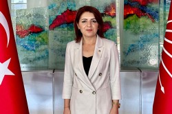 GÜLCAN KIŞ’TAN İKTİDARA MERSİN İÇİN SERT ÇIKIŞ: İKTİDAR, MERSİN’İ EZİYOR…