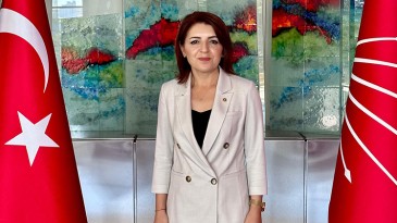 GÜLCAN KIŞ’TAN İKTİDARA MERSİN İÇİN SERT ÇIKIŞ: İKTİDAR, MERSİN’İ EZİYOR…