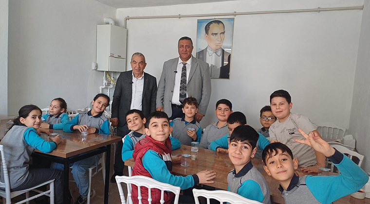 KASABA BELEDİYESİNDEN ÖĞRENCİYE YEMEK BEDAVA