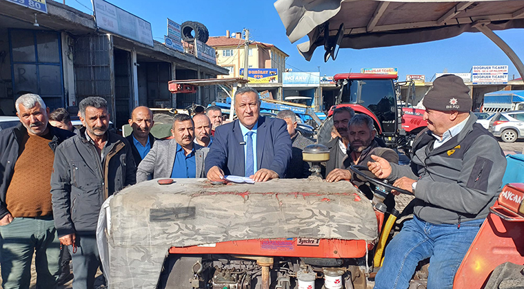 ÇİFTÇİNİN TRAKTÖRÜN DEPOSUNU DOLDURMASI HÂYÂL OLDU