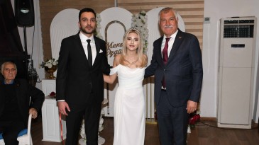 TAYLAN ÖZGÜR AYNA EVLİLİĞE İLK ADIMI ATTI