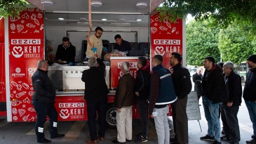 SEYHAN BELEDİYESİ KENT LOKANTALARININ SAYISINI ARTIRIYOR