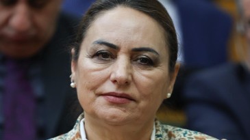 MECLİSTE ELEKTRİK VE AKARYAKIT ZAMLARINA SERT TEPKİ!