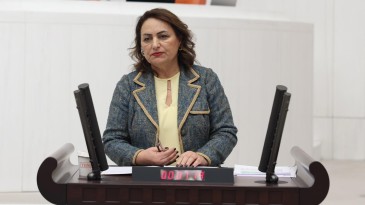 “TÜBİTAK SİYASALLAŞIYOR, KOSGEB’İN İÇİ BOŞALTILIYOR”