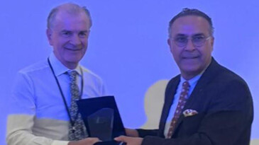 ADANALI PROFESÖRÜN GURUR VEREN BAŞARISI