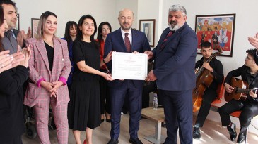 SERTİFİKALARINI HALİL NACAR’DAN ALDILAR