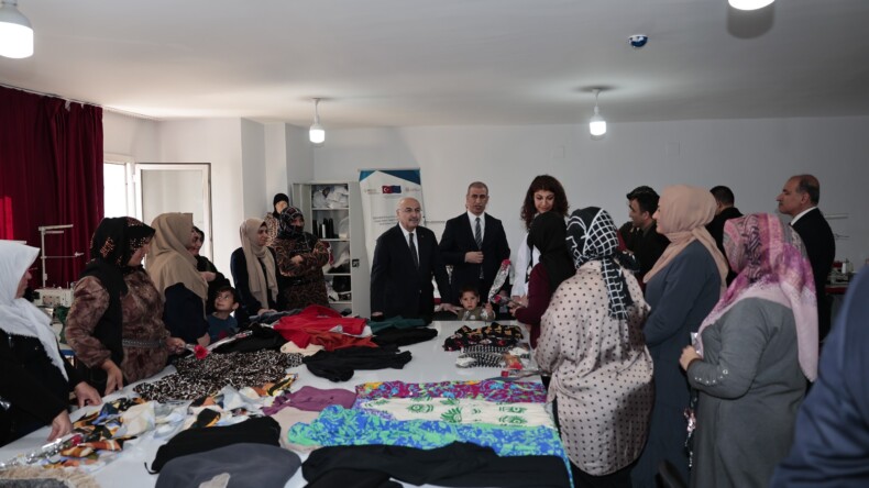 VALİ KÖŞGER, YÜREĞİR’DE VATANDAŞLARLA BİR ARAYA GELDİ