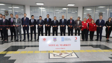 ADANA’DA KIZILAY DESTEKLİ SOSYAL MARKET HİZMETE GİRDİ