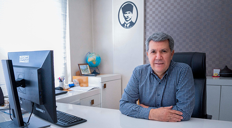 FIAP NEWS, ADANALI OTOFOKUS’A İKİ TAM SAYFA YER VERDİ