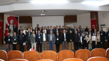 TÜRKİYE’DE İLK YAŞAYAN TOPRAK LABORATUVARI ÇUKUROVA ÜNİVERSİTESİNDE KURULDU