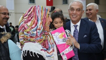 MİNİK YÜREKLERİ ISITAN İFTAR!