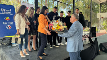 ADANA FİNAL’DE GÜZEL SANATLAR ESİNTİSİ…