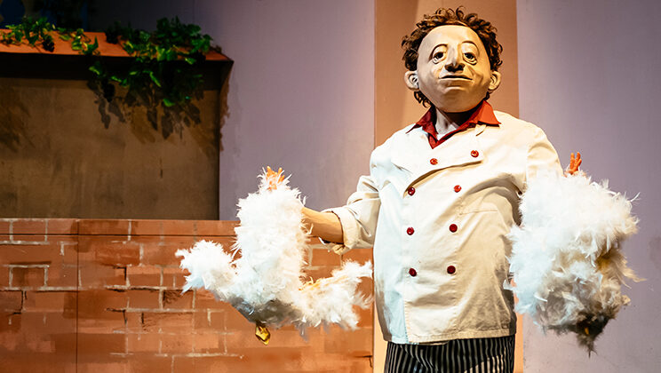 TİYATRO FESTİVALİNDE FARKLI ÜLKELERDEN ÇARPICI PERFORMANSLAR…