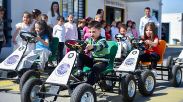 SEYHANLI ÇOCUKLAR ‘TRAFİK EĞİTİM PARKINI’ ÇOK SEVDİ