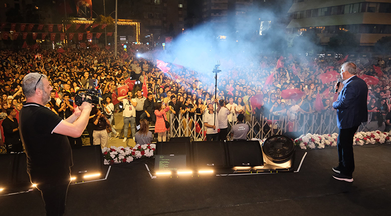 ADANA, 19 MAYIS BAYRAMINA SAHİP ÇIKTI