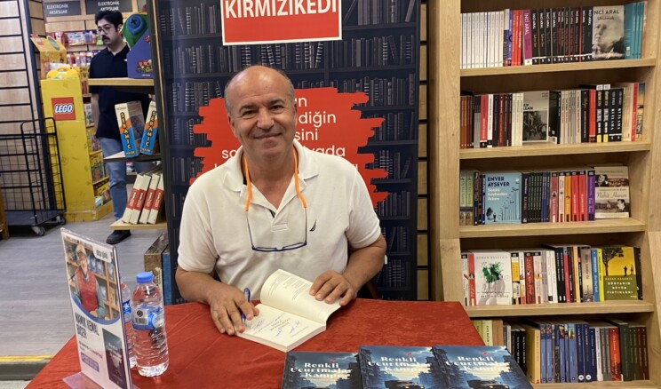 RENKLİ UÇURTMALAR İKİNCİ BASKIYA ULAŞTI