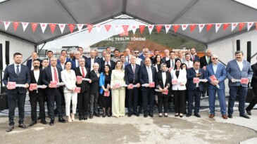 TBB’DEN YÜREĞİR BELEDİYESİ’NE HİBE ARAÇ DESTEĞİ