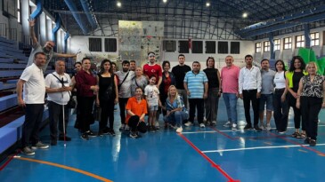 BİZ DE VARIZ DESTEKLEME DERNEĞİ’NDEN OSMAN ALICI ANISINA ETKİNLİK