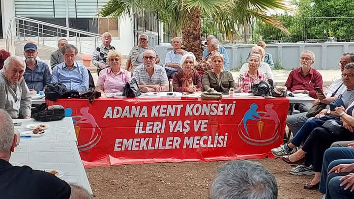 EMEKLİLER PLATFORMU SORUNLARA ÇÖZÜM ARIYOR