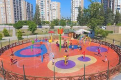 YÜREĞİR BELEDİYESİ SU OYUN PARKLARI AÇILDI