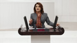 CHP’Lİ GÜLCAN KIŞ: “VATANDAŞ PAZAR ÇANTASI DEĞİL, ARTIK SABIR TAŞI TAŞIYOR!”