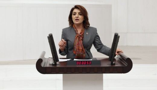 CHP’Lİ GÜLCAN KIŞ: “VATANDAŞ PAZAR ÇANTASI DEĞİL, ARTIK SABIR TAŞI TAŞIYOR!”