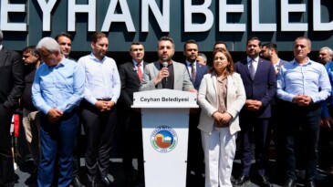 “KADİR AYDAR’IN ALNI AÇIK, BAŞI DİKTİR”