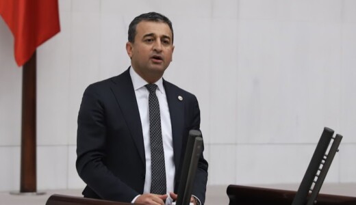 “EMEKLİNİN CEBİNDEN 274 DOLAR BUHAR OLUP UÇTU”