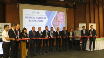 Ç.Ü’DE METALİK MADENLER SEMPOZYUMU GERÇEKLEŞTİRİLDİ