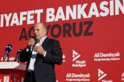 YÜREĞİR BELEDİYESİ KIYAFET BANKASI TÖRENLE AÇILDI