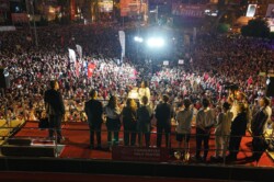 ADANA SEL OLDU, ZEYDAN KARALAR’A SAHİP ÇIKMAK İÇİN UĞUR MUMCU MEYDANI’NA AKTI