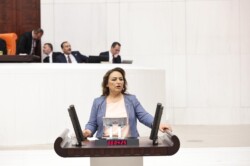 MÜZEYYEN ŞEVKİN: VATANDAŞIN BORCU REKOR KIRDI, İŞSİZLİK TIRMANDI!