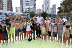 BAŞKAN EMRAH KOZAY, SU OYUN PARKI’NDA ÇOCUKLARLA BULUŞTU