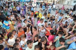 YÜREĞİR BELEDİYESİ ÇOCUK ŞENLİKLERİ BAŞLADI