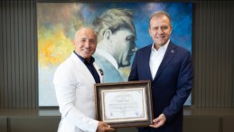 HÜSEYİN KIŞ, VAHAP SEÇER’LE MERSİN VE ORMAN YANGINLARINI GÖRÜŞTÜ