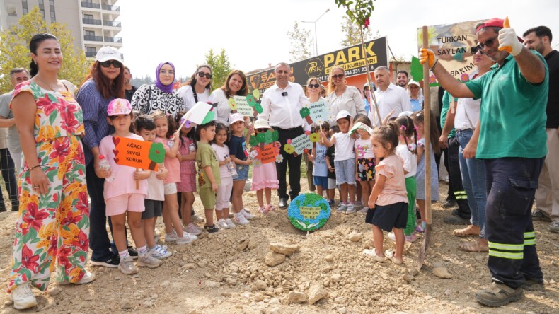 GÜNGÖR GEÇER, “ORMANLAR CİĞERLERİMİZ, ÇOCUKLAR GELECEĞİMİZ.”