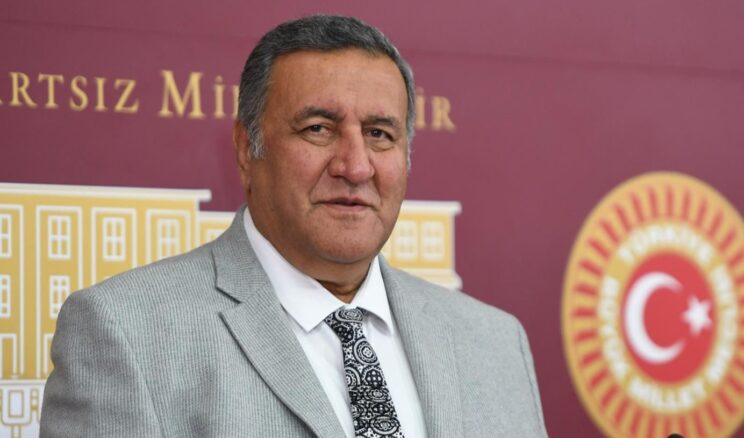 “SİSTEM DEĞİŞTİ, OLAN YİNE VATANDAŞA OLDU”