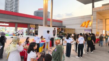 DÜNYA LEZZETLERİ VE DANSLARI ADANA’DA BULUŞTU